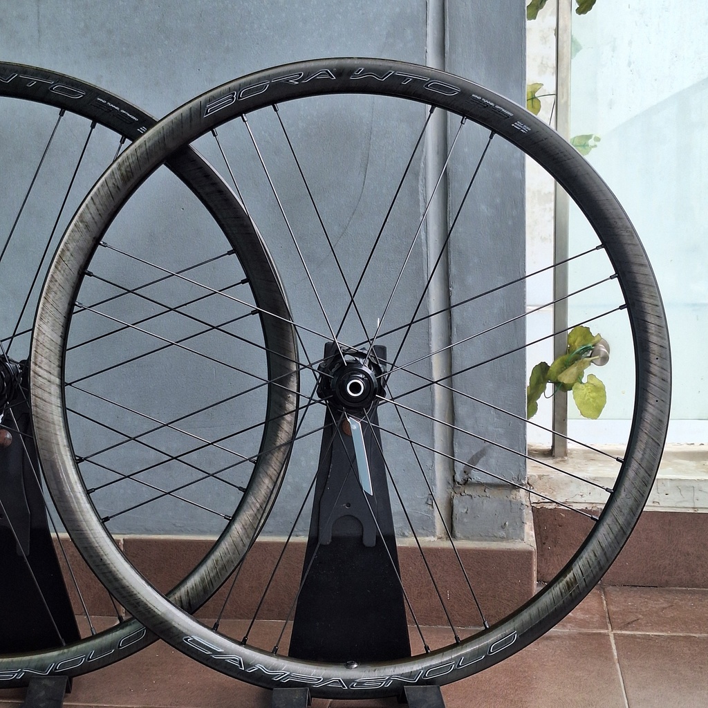 (Used) Wheelset CAMPAGNOLO Bora WTO 33 