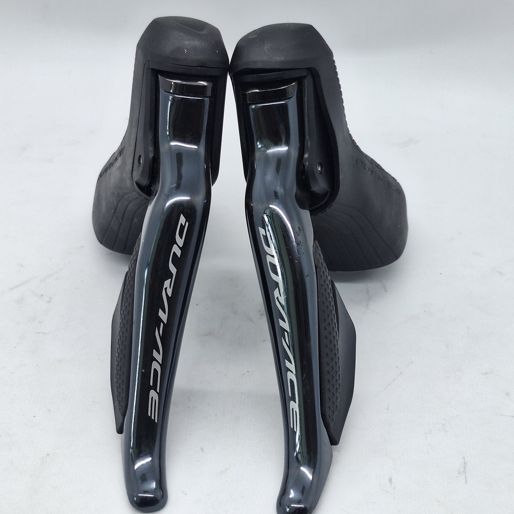 (Used) Kit Set SHIMANO Dura ace DI2 11 speed (brifter,caliper,fd,rd,chain,rotor,Battery,Charger)