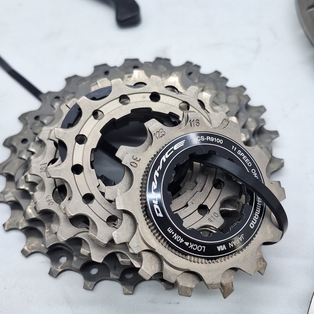 (Used) Kit Set SHIMANO Dura ace DI2 11 speed for TT(brifter,caliper,fd,rd,chain,Battery,Charger,OSPW)