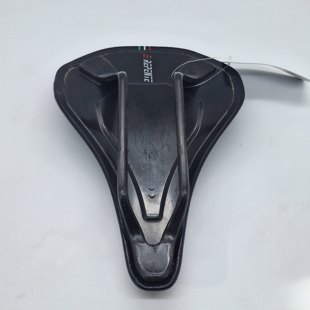 (Used) Saddle REPENTE Latus CL Carbon  
