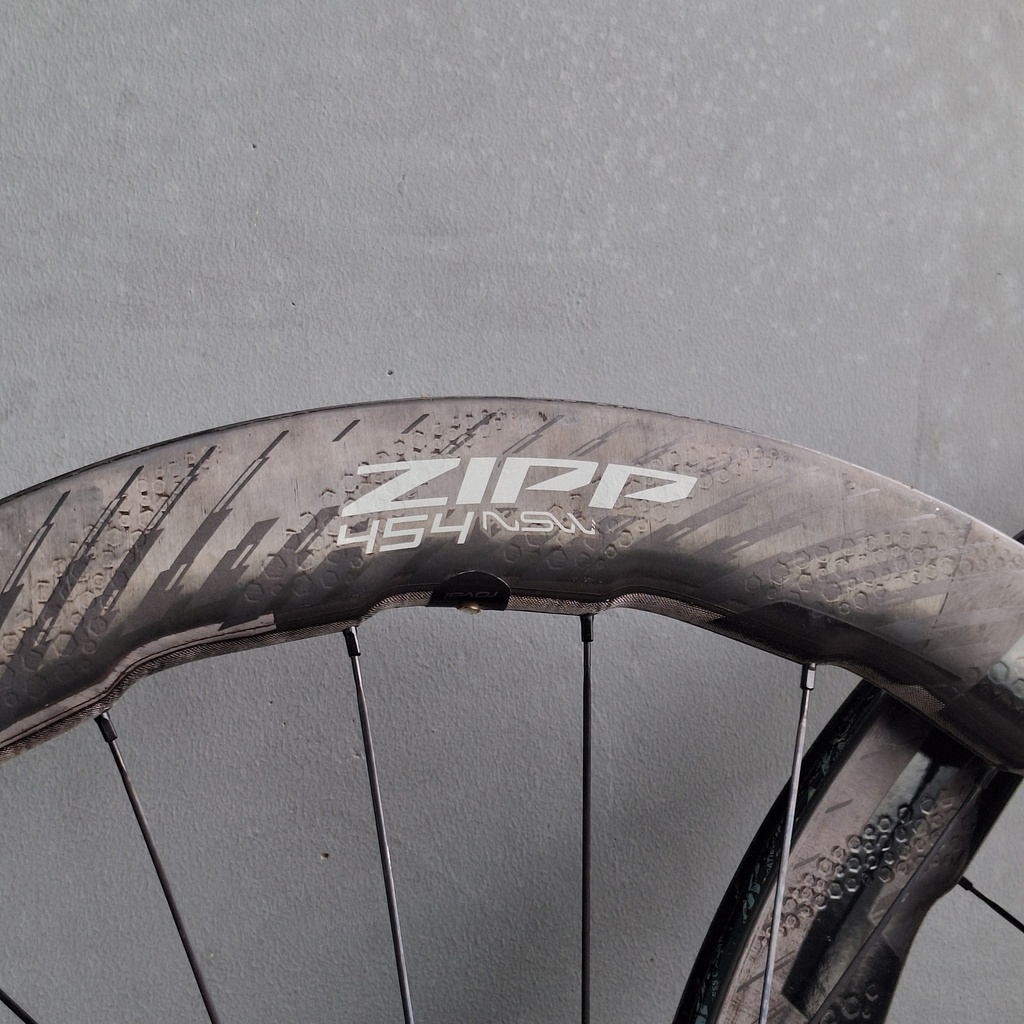 (Used) Wheelset ZIPP 454 NSW V1  