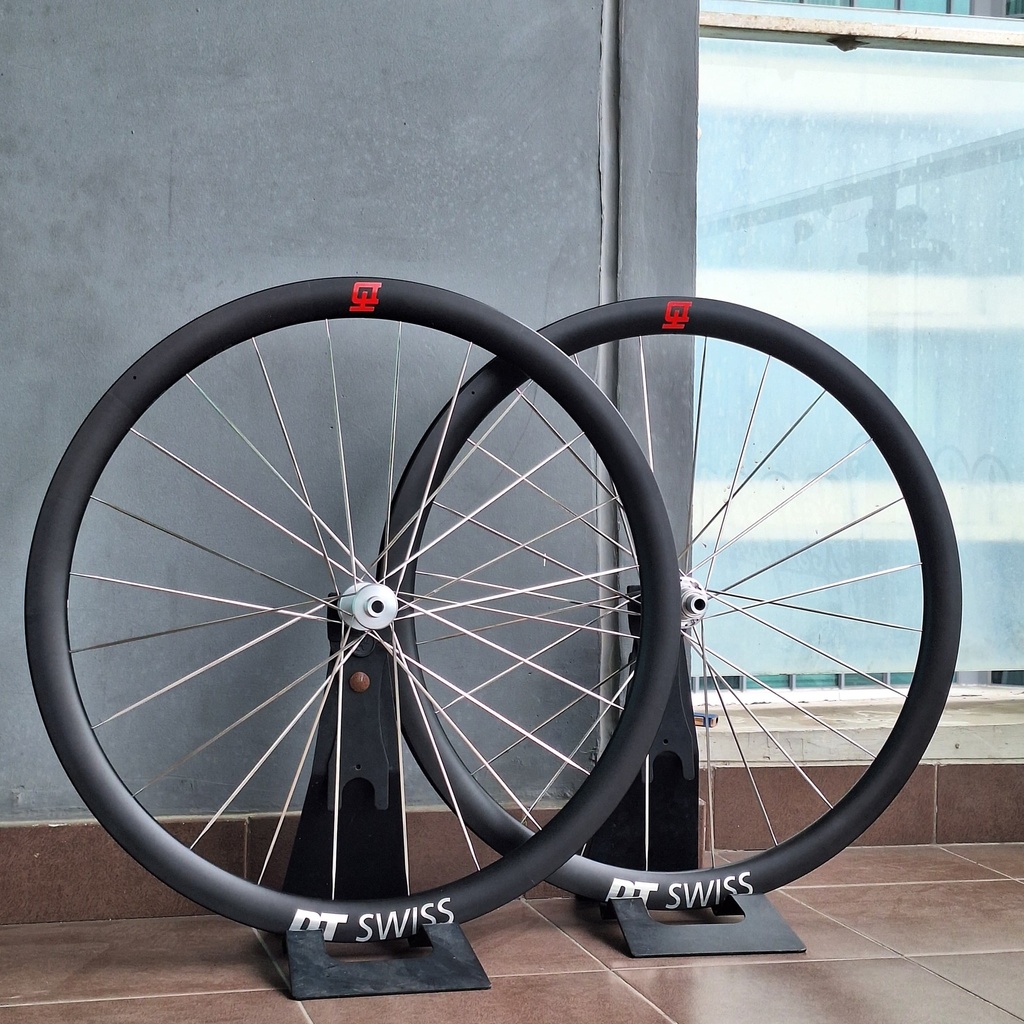 (Used) Wheelset DT SWISS ARC 1100 38 Three Decades XDR