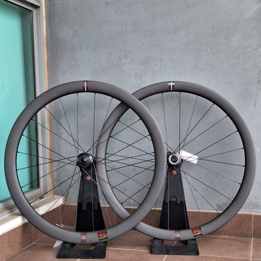  Wheelset RESERVE 4044 Hub Zipp ZR1 S