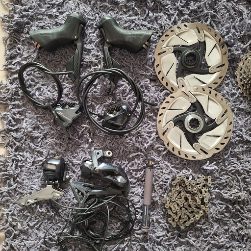 (Used) Kit Set SHIMANO Ultegra DI2 11 speed (brifter,caliper,fd,rd,chain,Rotor,Battery,Charger)